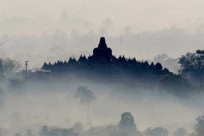 from-yogyakarta-borobudur-sunrise-half-day-tour-with-pickup