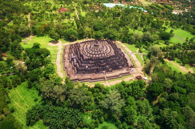 from-yogyakarta-borobudur-sunrise-half-day-tour-with-pickup