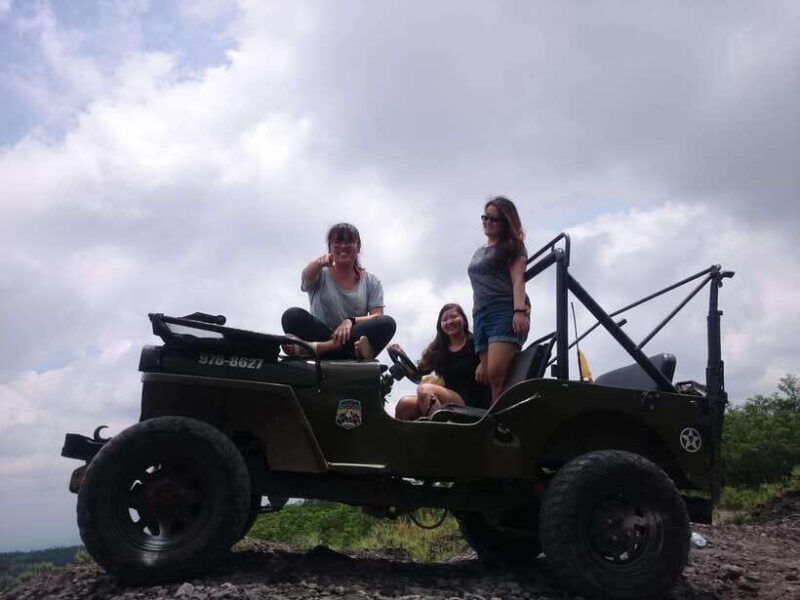 from-yogyakarta-borobudur-temple-and-merapi-jeep-tour