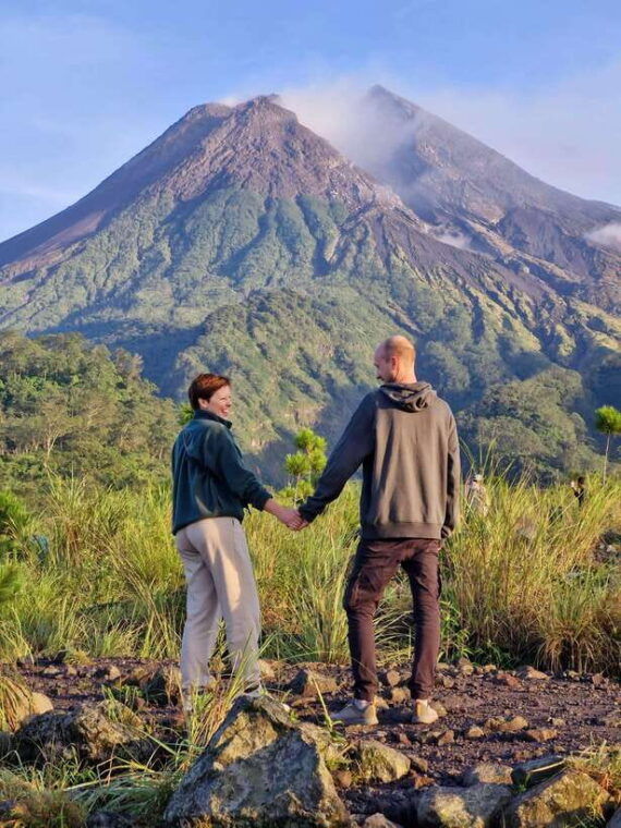 from-yogyakarta-borobudur-temple-and-merapi-jeep-tour