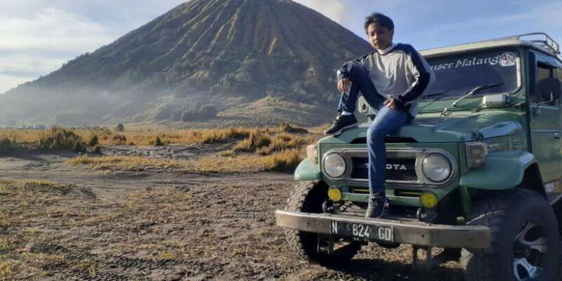 from-yogyakarta-borobudur-waterfall-bromo-and-ijen-tour