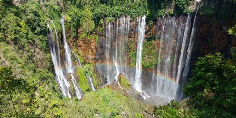 from-yogyakarta-borobudur-waterfall-bromo-and-ijen-tour