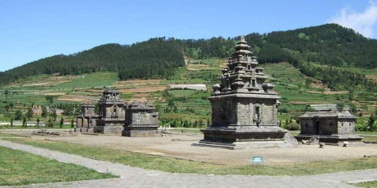 from-yogyakarta-dieng-plateau-fullday-tour