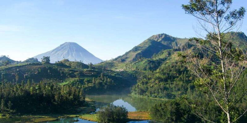 from-yogyakarta-dieng-plateau-golden-sunrise-guided-trip