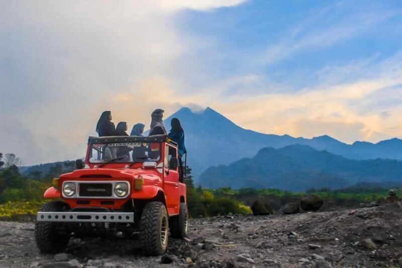 From Yogyakarta : Merapi volcano guided Tour with Jeep - Key Points