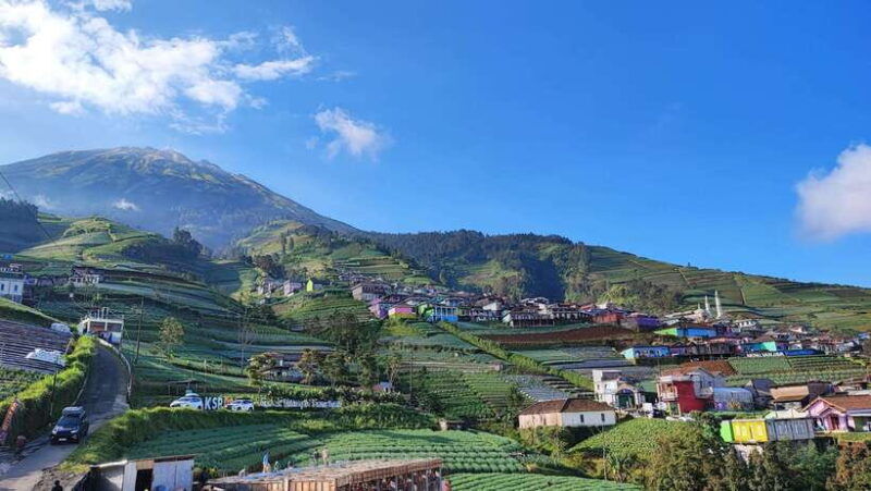 from-yogyakarta-mount-sumbing-day-hike-via-nepal-van-java