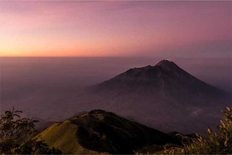 from-yogyakarta-mt-merbabu-sunrise-or-day-hike-all-include