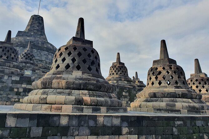 From Yogyakarta to Borobudur Halfday Private Tour - Discovering Borobudur and Its Surroundings