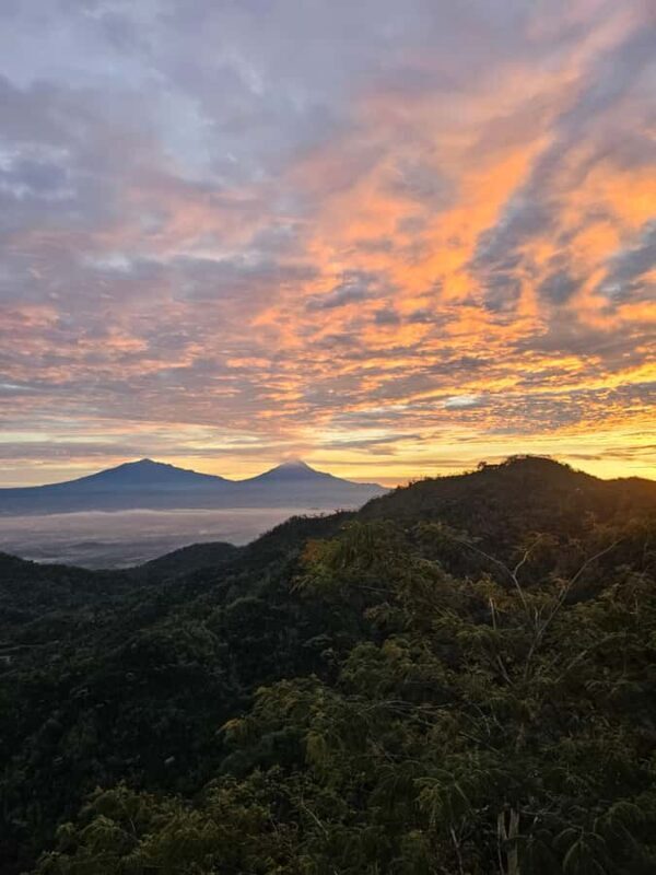 From Yogyakarta: Tumpeng Menoreh Skyline Sunrise - Introduction