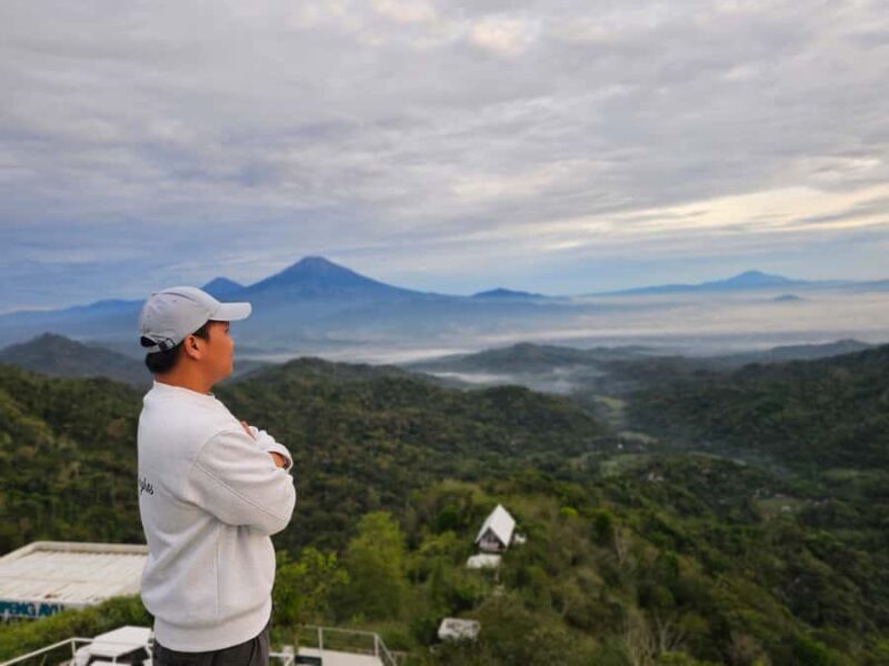 From Yogyakarta: Tumpeng Menoreh Skyline Sunrise - Key Points