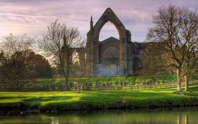 from-york-herriot-and-yorkshire-dales-day-trip