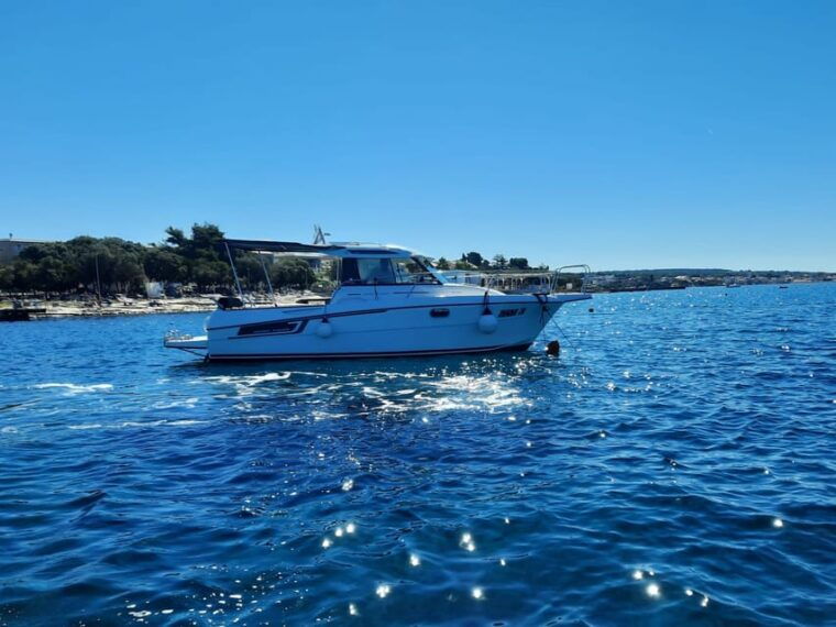 from-zadar-half-day-boat-tour-to-the-islands