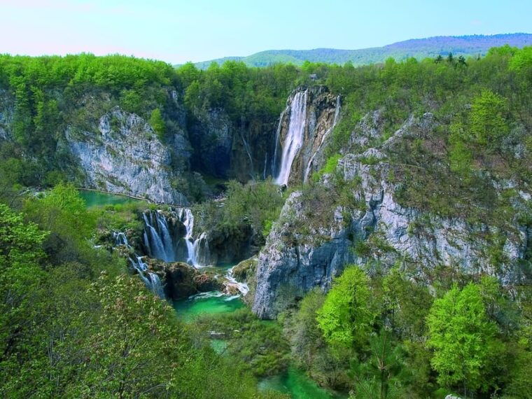 from-zadar-plitvice-lakes-day-tour