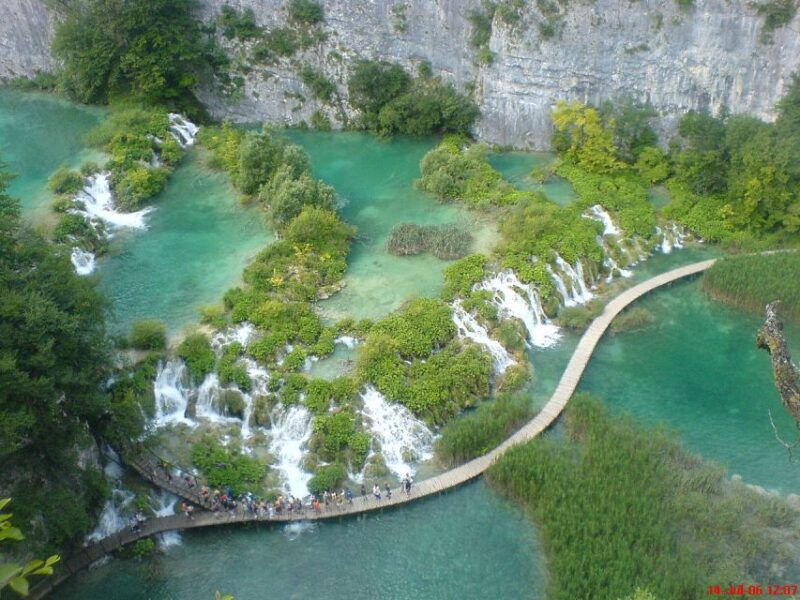 from-zagreb-to-national-park-plitvice-lakes-day-trip
