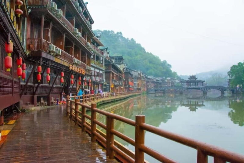 From Zhangjiajie: Fenghuang Ancient Town & Furong Town Tour - Final Thoughts