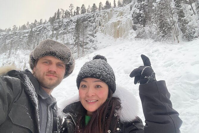 frozen-waterfalls-hike-through-korouoma-canyon