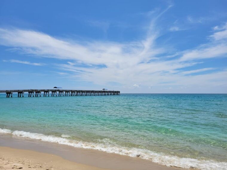 ft-lauderdale-private-beach-day-cabana-with-amenities