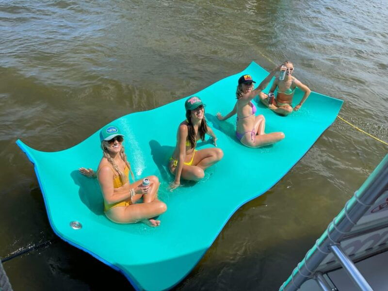 ft-lauderdales-boozy-adventure-set-sail-on-the-bahama-mama