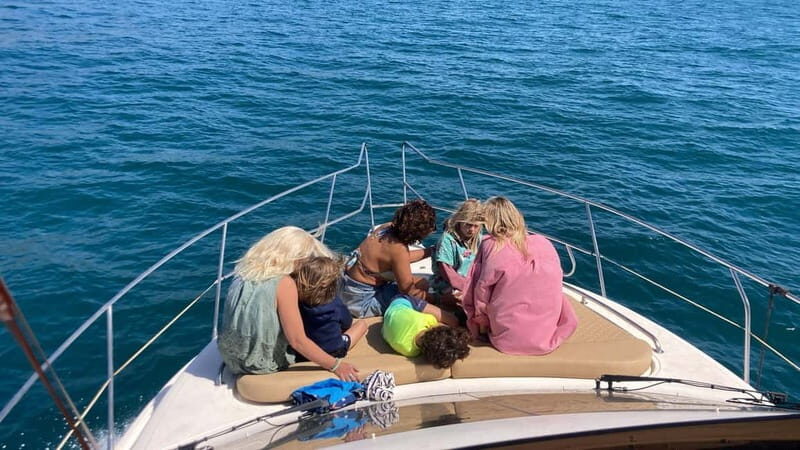 Fuengirola : 2 hours LUXURY Yacht Dolphin Trip DRINKS SNACKS - Who Will Love This Tour?