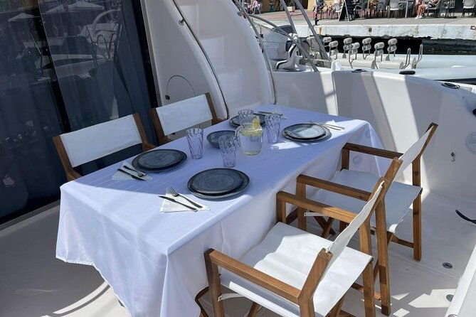 fuengirola-boat-activity-with-champagne-dinner-and-sunset-2