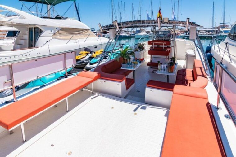 fuengirola-fantastic-dolphin-watching-yacht-tour-with-drink