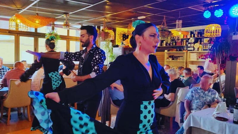 Fuengirola: Flamenco Show at Tipi Tapa Restaurant near Mijas - Frequently Asked Questions