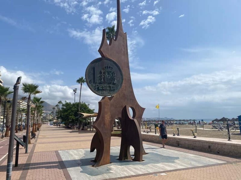 Fuengirola: Private e-bike tour in Fuengirola town and promenade - Discovering Fuengirola on Two Wheels