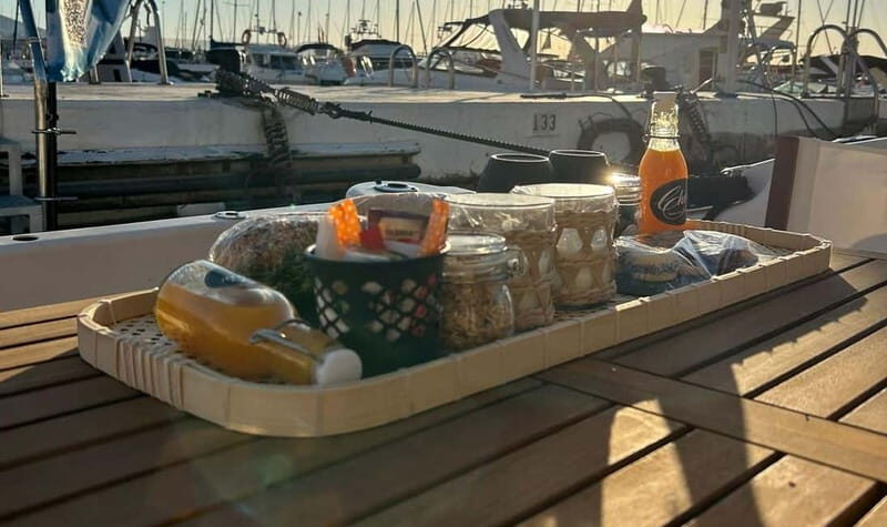Fuengirola: Sunrise Boat Tour with breakfast and drinks - An In-Depth Look at the Fuengirola Sunrise Boat Tour