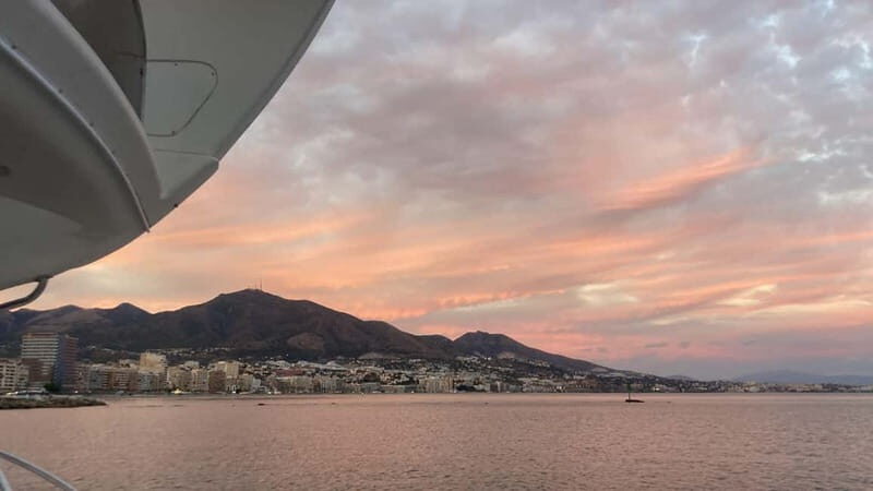 Fuengirola: Sunset Boat Tour - Cocktail Dinner & Champagne - What Makes This Tour Stand Out?
