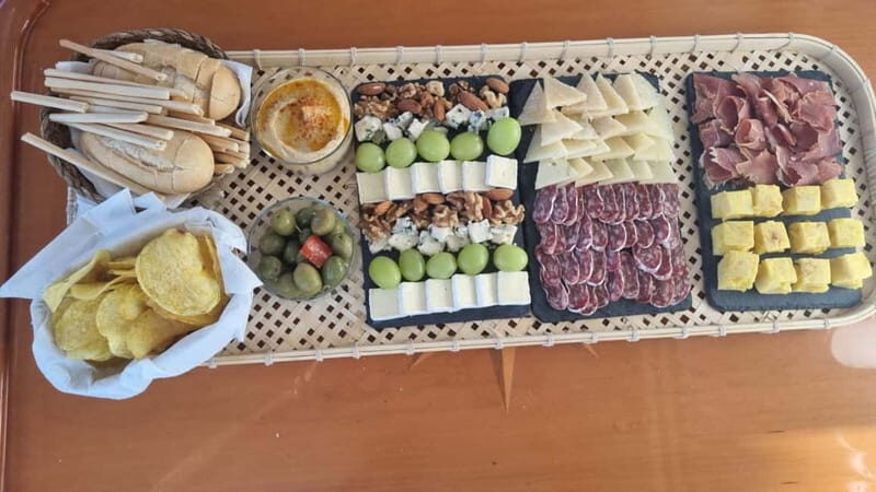 Fuengirola: Sunset Boat Tour - Cocktail Dinner & Champagne - FAQ