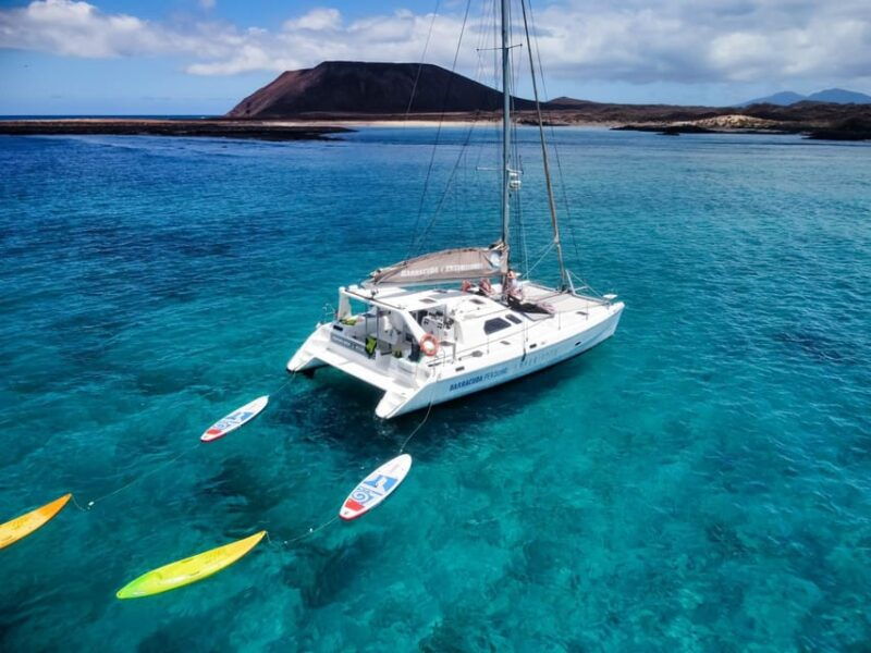 fuerteventura-catamaran-excursion-to-lobos-island