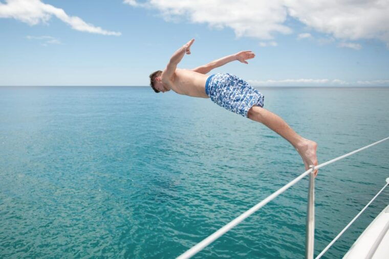 fuerteventura-catamaran-sailing-navigation-maximum-10-people