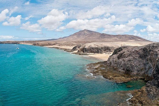 fuerteventura-ferry-ticket-to-lanzarote-with-wifi