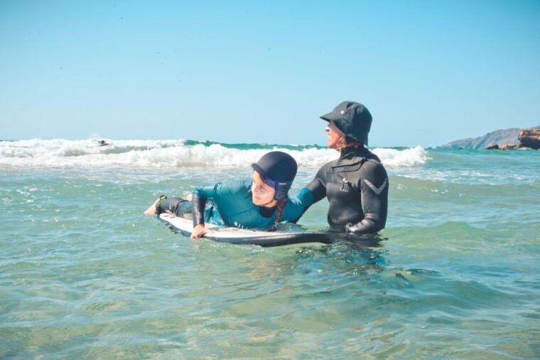 fuerteventura-kids-and-family-surfing-lesson