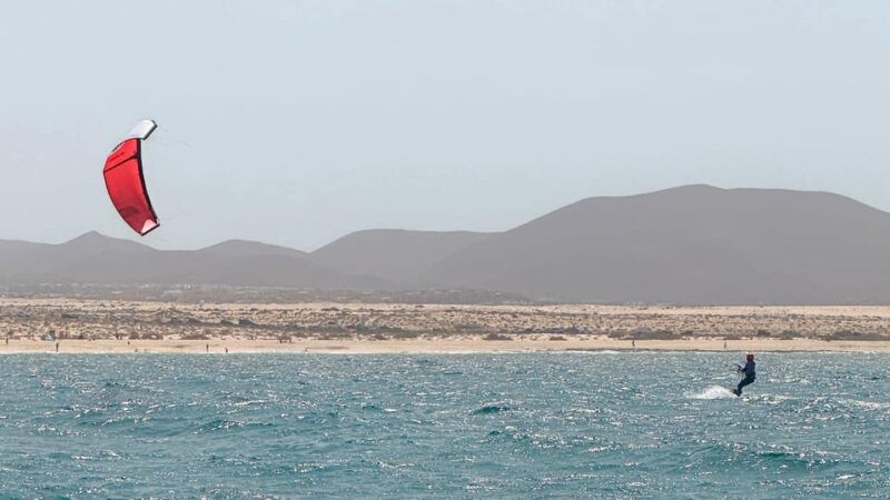 fuerteventura-kitesurf-lessons-for-all-levels-iko-center