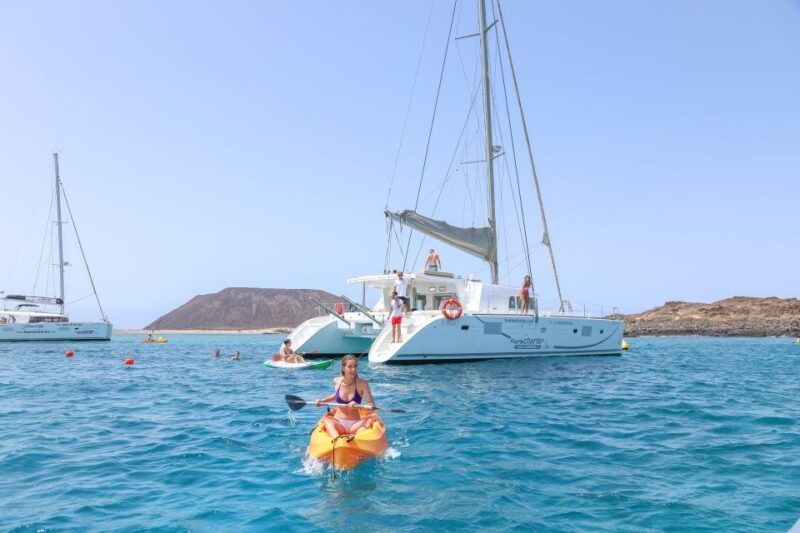 fuerteventura-private-luxury-catamaran-to-lobo-island