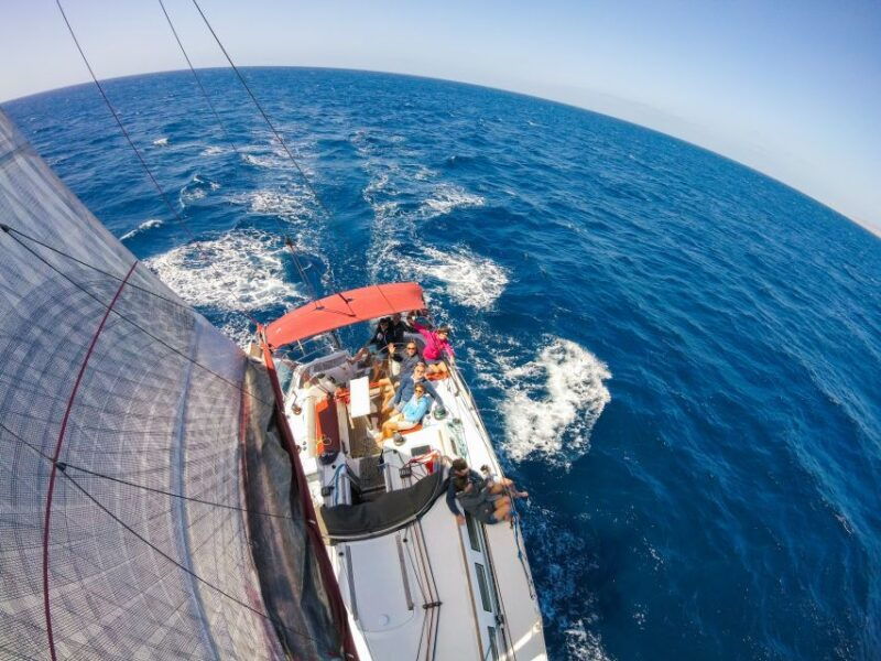 fuerteventura-sailing-with-snorkeling-and-dolphin-watching