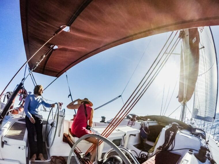 fuerteventura-sailing-with-snorkeling-and-dolphin-watching