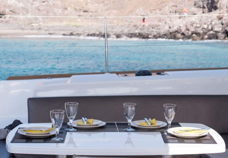 fuerteventura-small-group-magic-deluxe-catamaran-cruise-2