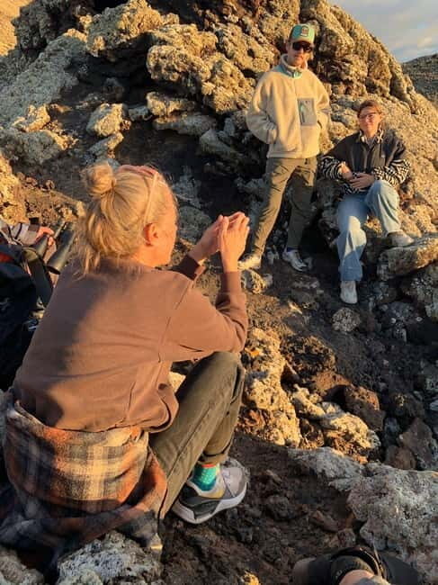 Fuerteventura: Twilight Volcano Hike with Sunset & Moonrise - Is This Tour Right for You?