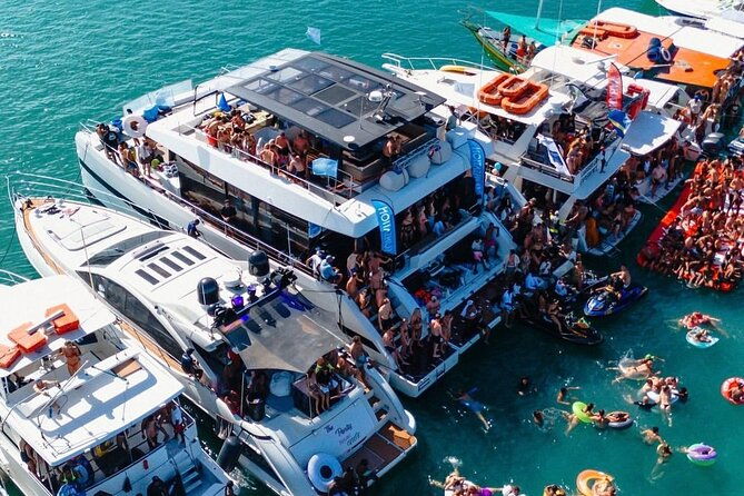 fuik-beach-boat-party