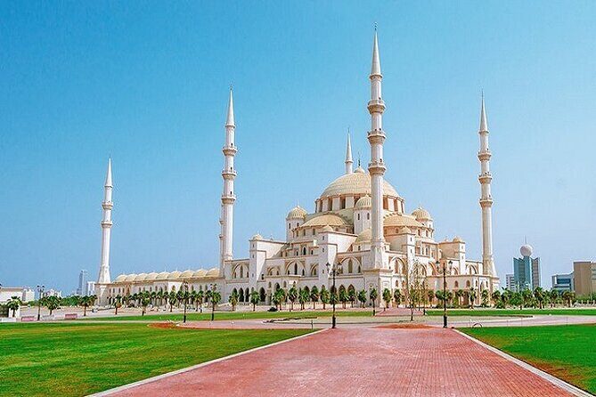Fujairah East Coast Tour with Visit to Sheikh Zayed Mosque - Key Points