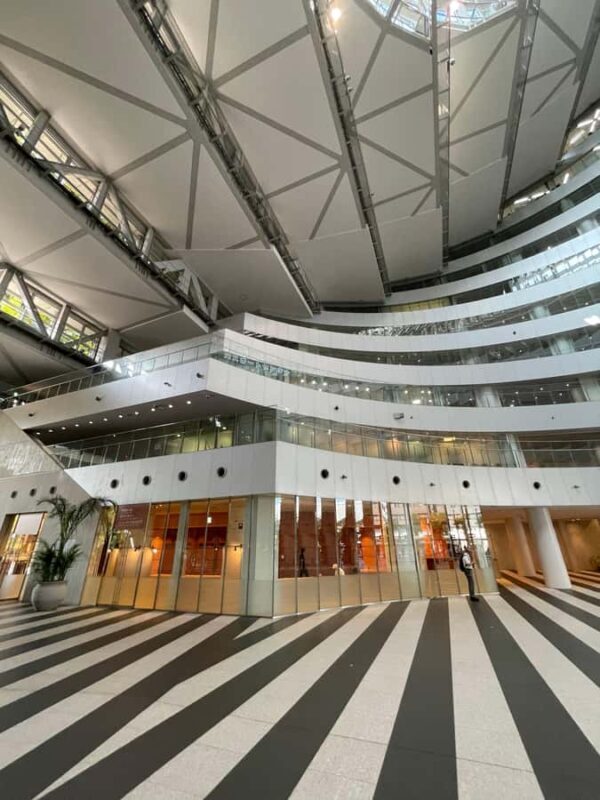 Fukuoka: Historic Architecture and Walking Tour - Discovering Fukuoka’s Architectural Innovations