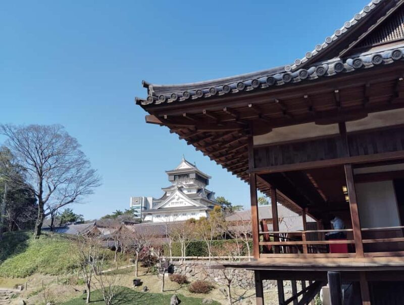 Fukuoka: Kokura Castle and Garden Guided Tour - Kitakyushu - Yasaka Shrine: Guardian of the Castle