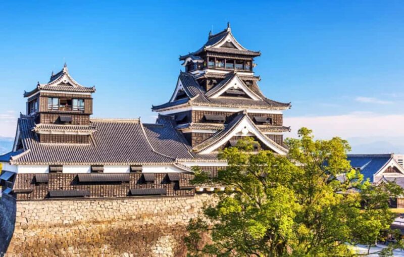 Fukuoka: Kumamoto Castle, Volcano, and Grasslands Day Trip - Exploring Kumamoto Castle: A Journey Through Time