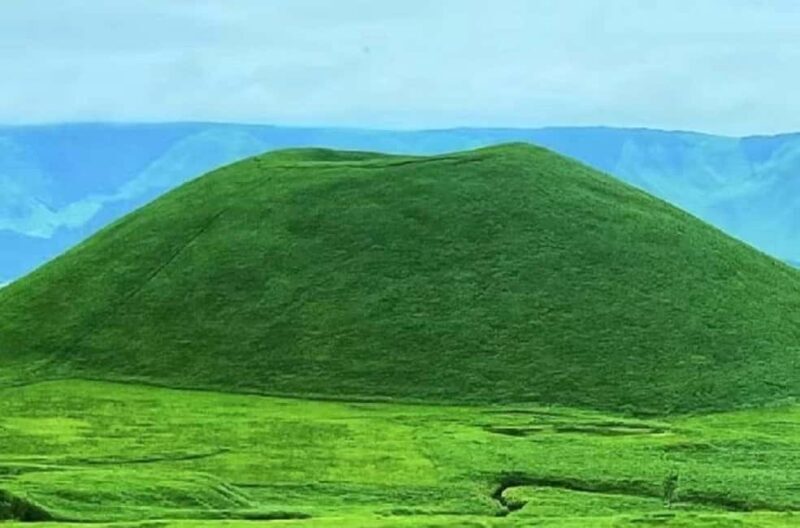 Fukuoka: Mt. Aso Volcano, Kusasenri & Grasslands Day Tour - Kurokawa Onsen: An Authentic Hot Spring Escape