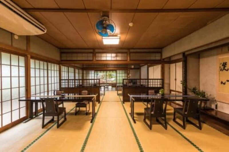 Fukuoka: Nanzoin Temple & Reclining Buddha Guided Tour - Price and Value