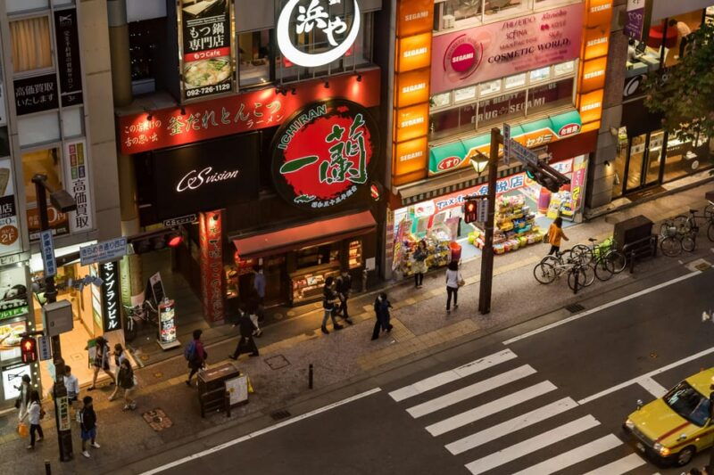 fukuoka-night-shrines-street-vibes-shopping-river-lights