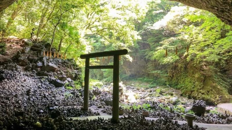 Fukuoka: Takachiho Gorge, Optional Boat Ride & Vintage Train - The Myth and Spirit of Amano Yasugawara Shrine