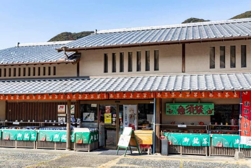 Fukuoka: Ytoku Inari Shrine & Ureshino Guided Tour - The Sum Up